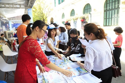 Nhiều hoạt động hấp dẫn quảng bá văn hóa, du lịch Hà Nội tại Hồ Gươm