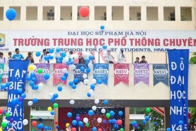 Trường THPT chuyên Sư phạm Hà Nội công bố điểm chuẩn vào lớp 10, cao nhất  chuyên Văn 27 điểm