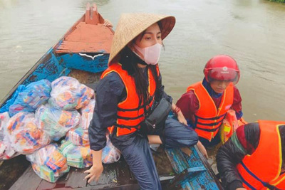 Chủ tịch Hội Chữ thập đỏ: Ca sỹ Thủy Tiên quyên góp 100 tỷ đồng làm từ thiện không phạm luật