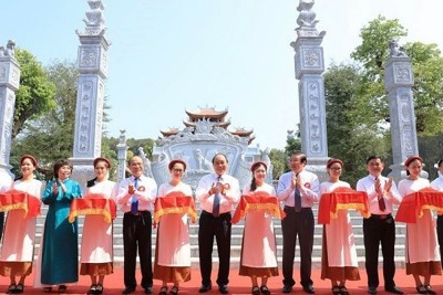 Thủ tướng Nguyễn Xuân Phúc dự lễ khánh thành Đền thờ Gia tiên Chủ tịch Hồ Chí Minh