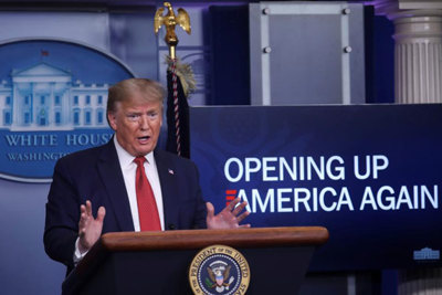 Ông Trump công bố kế hoạch 3 giai đoạn mở cửa trở lại kinh tế Mỹ