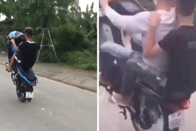 Hà Nội: Nam thanh niên đi xe máy "diễn xiếc" trên đường bị phạt hơn 4 triệu đồng
