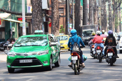 TP Hồ Chí Minh: Tiếp tục tạm ngừng hoạt động của Grab và taxi từ ngày 23/4
