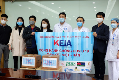 VKEIA tặng sản phẩm hỗ trợ y tế cho Bệnh viện Nội tiết Trung ương