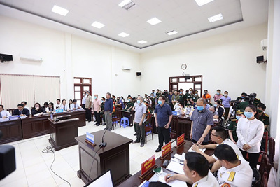 Xét xử nguyên Thứ trưởng Bộ Quốc phòng Nguyễn Văn Hiến: Quân chủng Hải quân nói gì về việc để mất 3 khu “đất vàng”?
