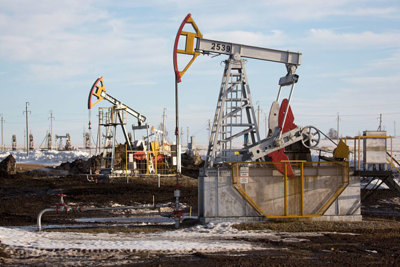 Giá dầu tiếp tục đi lên nhờ cam kết giảm cung của OPEC+