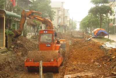 Nhiều tắc trách tại dự án cải tạo đường ở thị trấn Quốc Oai
