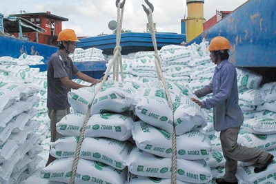 Bộ Công Thương phản bác ý kiến Bộ Tài Chính về xuất khẩu gạo