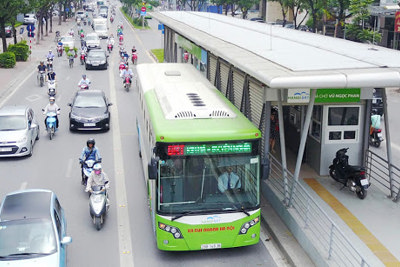 Hà Nội chính thức cho xe buýt, taxi, xe khách hoạt động trở lại từ ngày 23/4