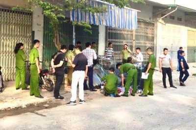 Hà Nội: Thu giữ 5.665 quần áo giả thương hiệu Adidas, Louis Vuiton
