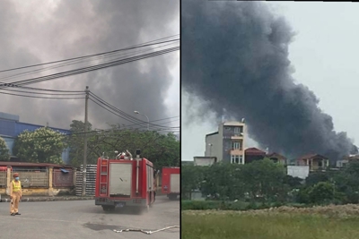Tại huyện Gia Lâm: Cháy lớn ở Khu công nghiệp Phú Thị, nghi có người mắc kẹt