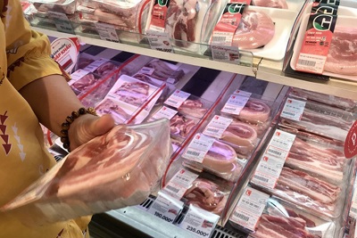 Siêu thị giảm giá thịt lợn nhập khẩu