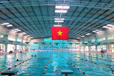 Hà Nội: Thời tiết nắng nóng, các bể bơi rục rịch mở cửa đón khách