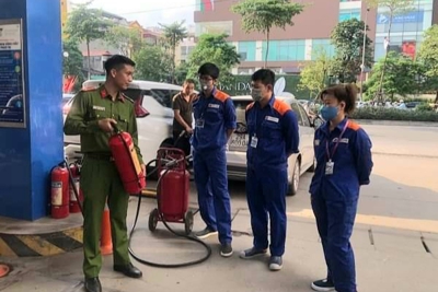 Công an quận Hoàng Mai: Để mỗi nhân viên cửa hàng xăng dầu là chiến sĩ cứu hỏa