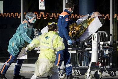Mỹ: Hơn 40.000 ca tử vong vì nhiễm Covid-19, New York qua đỉnh dịch