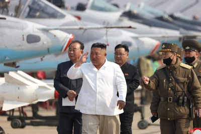Hàn Quốc khẳng định ông Kim Jong-un vẫn "khỏe mạnh"