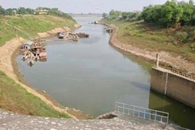 Hà Nội công bố tình trạng khẩn cấp sạt lở sông Bùi, sông Đáy tại huyện Chương Mỹ