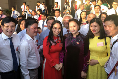 Chủ tịch Quốc hội Nguyễn Thị Kim Ngân gặp mặt đại biểu người làm báo tiêu biểu