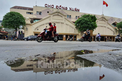 [Ảnh] Hà Nội: Hàng quán mở cửa trở lại sau 22 ngày giãn cách xã hội, khách còn thưa thớt