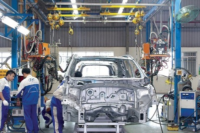 Thủ tướng đồng ý giảm 50% lệ phí trước bạ ô tô sản xuất trong nước