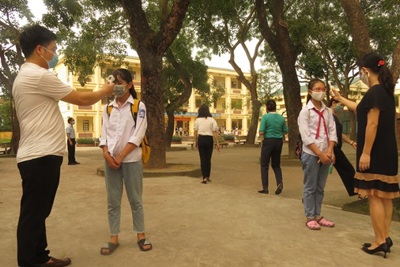 Huyện Phú Xuyên và Thường Tín: Đảm bảo tốt an toàn phòng dịch trong ngày đầu học sinh đi học trở lại