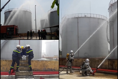 Hà Nội: Cháy giả định bồn chứa xăng 1000m3, cảnh sát nhanh chóng khống chế