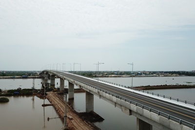 Cầu Thịnh Long nối đôi bờ sông Ninh Cơ chính thức được thông xe