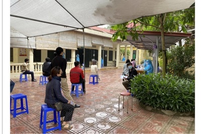 Huyện Thanh Trì: Đã lấy được 1.736 mẫu dịch hầu họng cho người liên quan đến bệnh viện Bạch Mai