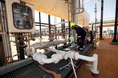 Giá dầu Brent lại vượt  65 USD/thùng do lo ngại bất ổn chính trị tại Libya,Iraq