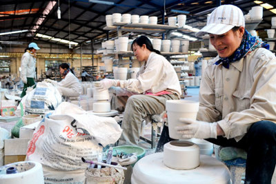 Sản phẩm công nghiệp chủ lực: Vẫn khó “chen chân” vào chuỗi sản xuất lớn