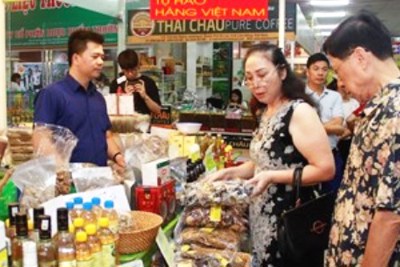 3 vạn lượt người tham quan, mua sắm tại hội chợ OCOP lần đầu tiên tại Hà Nội