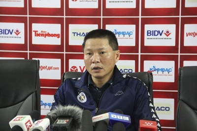HLV Chu Đình Nghiêm tiếc nuối về trận thua trước Shandong Luneng
