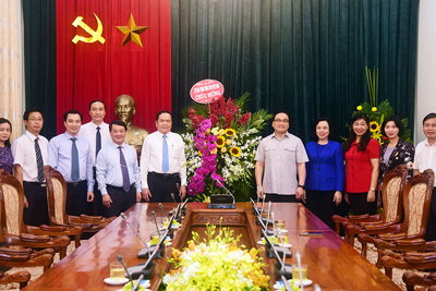 Chủ tịch Ủy ban T.Ư MTTQ Việt Nam chúc mừng Ngày giải phóng Thủ đô
