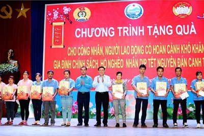 Phó Thủ tướng Vương Đình Huệ tham dự chương trình Tết vì người nghèo