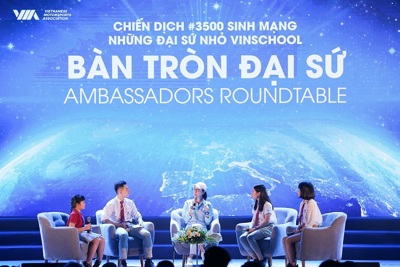Ngôi sao điện ảnh Dương Tử Quỳnh thảo luận bàn tròn với các “Đại sứ nhỏ” Vinschool trong chiến dịch #3500 lives