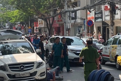 TP Hồ Chí Minh: Kinh hoàng cảnh đánh, chém người giữa phố