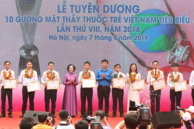 Vinh danh 10 gương mặt thầy thuốc trẻ Việt Nam tiêu biểu