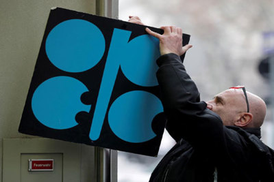 Tống thống Trump tiếp tục chỉ trích OPEC đẩy giá dầu tăng cao