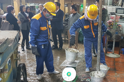 Hà Nội: Đề xuất lắp thiết bị tách dầu tại 5 cửa xả nước mưa vào hồ Hoàn Kiếm