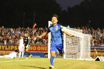 Quang Hải không xuất phát từ đầu, Hà Nội FC vất vả cầm hòa Quảng Nam