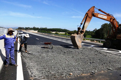 Cảnh cáo nhiều cá nhân, tập thể sai phạm tại cao tốc Đà Nẵng – Quảng Ngãi