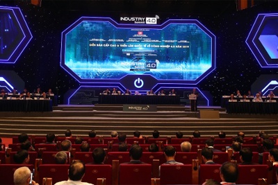 Industry 4.0 Summit 2019: Chính phủ phải đi đầu trong chuyển đổi số quốc gia