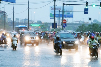 Hà Nội: Cảnh báo mưa rào và dông tại các quận phía tây thành phố