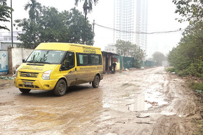 [Điểm nóng giao thông] Bất an trên phố  Nguyễn Cảnh Dị kéo dài