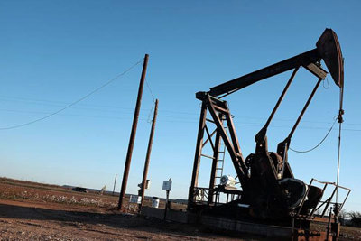 Giá dầu thế giới có tuần leo dốc mạnh nhất do xung đột chính trị tại Syria