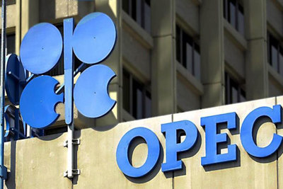 Giá dầu lao dốc sau khi Tổng thống Trump chỉ trích OPEC