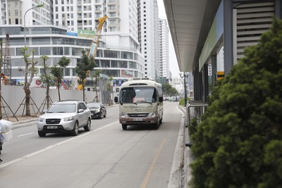 Xử lý phương tiện lấn làn buýt BRT: Khó từ chính sách đến thực tế