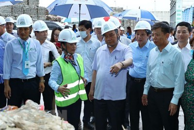 Thủ tướng thăm nhà máy xử lý rác thải tại Quảng Bình