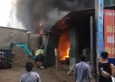Hà Nội: Liên tiếp xảy ra 2 vụ cháy trong cùng buổi chiều