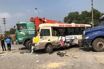 Bắt tạm giam lái xe tải gây tai nạn khiến 2 người chết trên Đại lộ Thăng Long